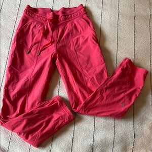 Lululemon Dance Studio mid-rise Lined Crop in Glaze Pink - Size 2